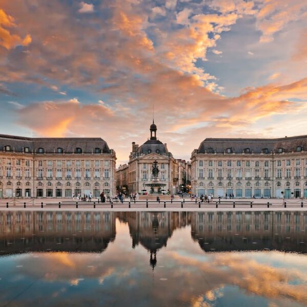 Discover Bordeaux during a trip for international students.