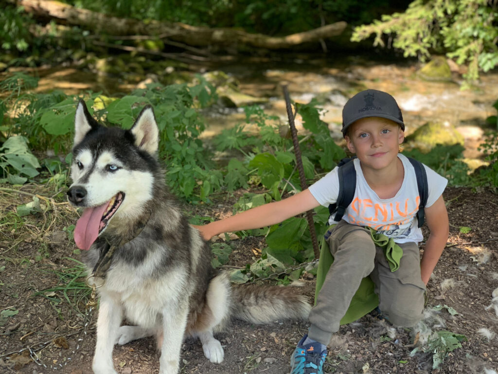 Colonie de vacances d'été pour enfants et ados à Châtel.